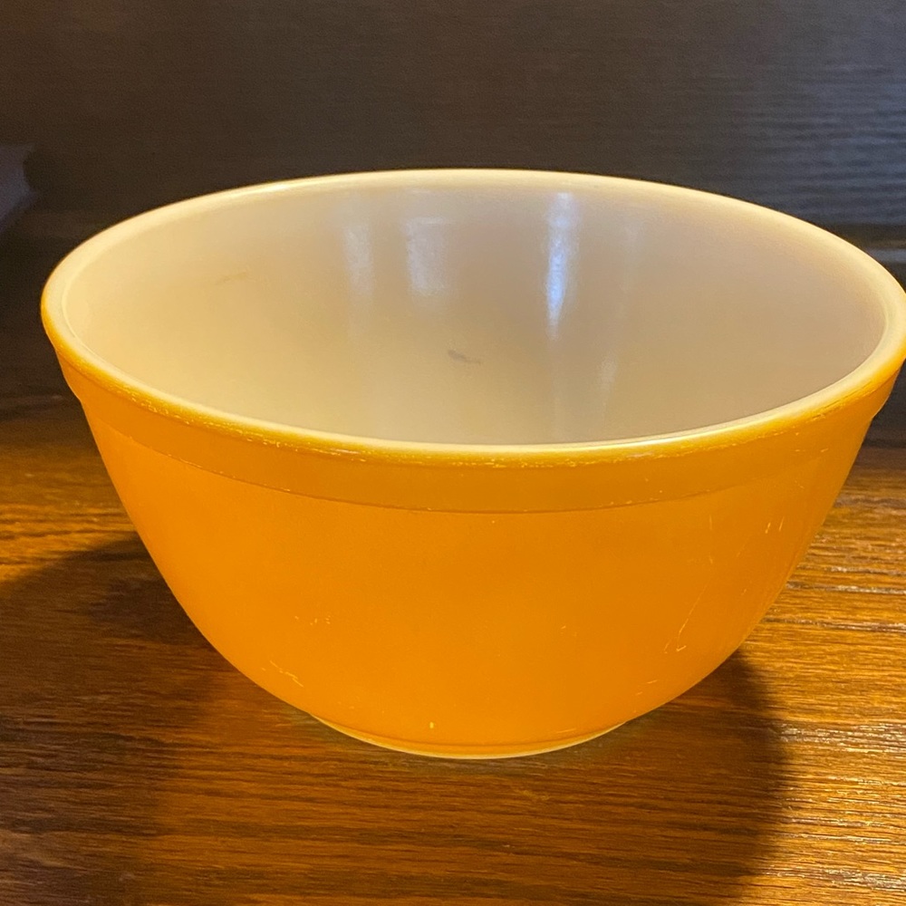 Vintage Pyrex 402 Light Orange Bowl